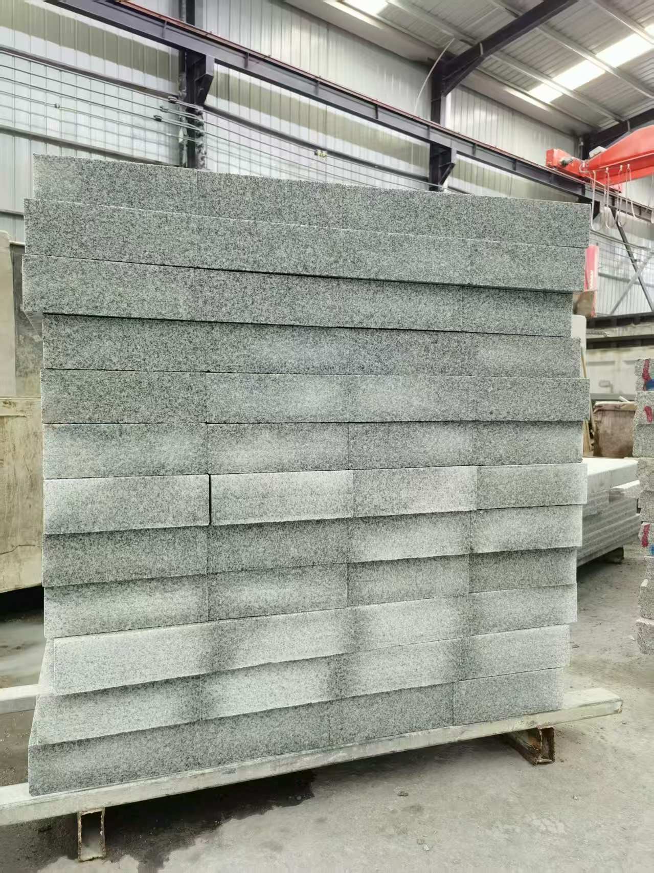 濮阳 芝麻白10公分300*600广场地铺，A料定制，尺寸标准，厚薄均匀