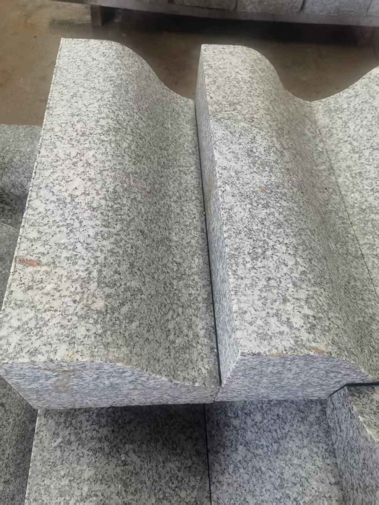 濮阳芙蓉白S型拉丝面路沿石