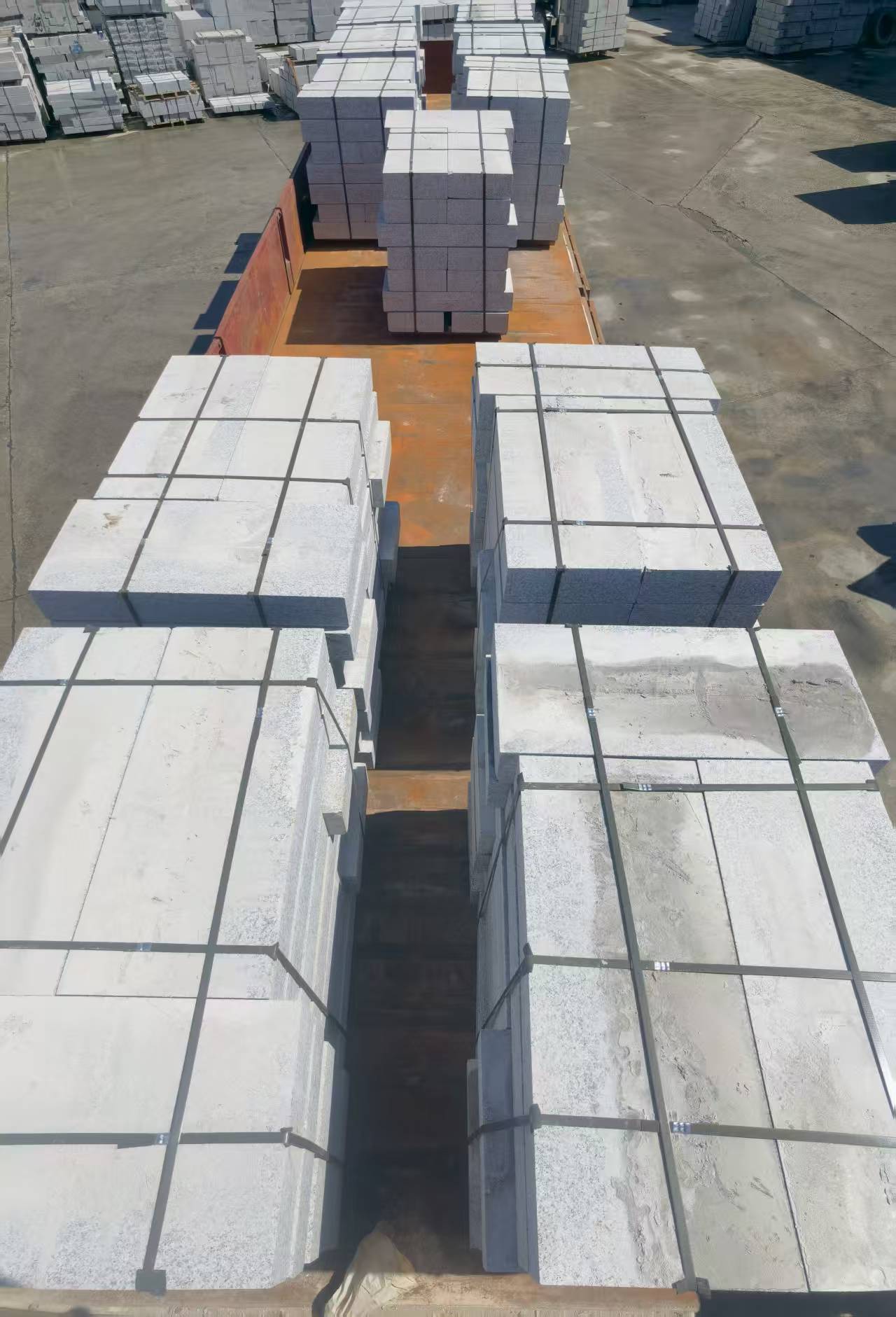 濮阳 路沿石装车出货