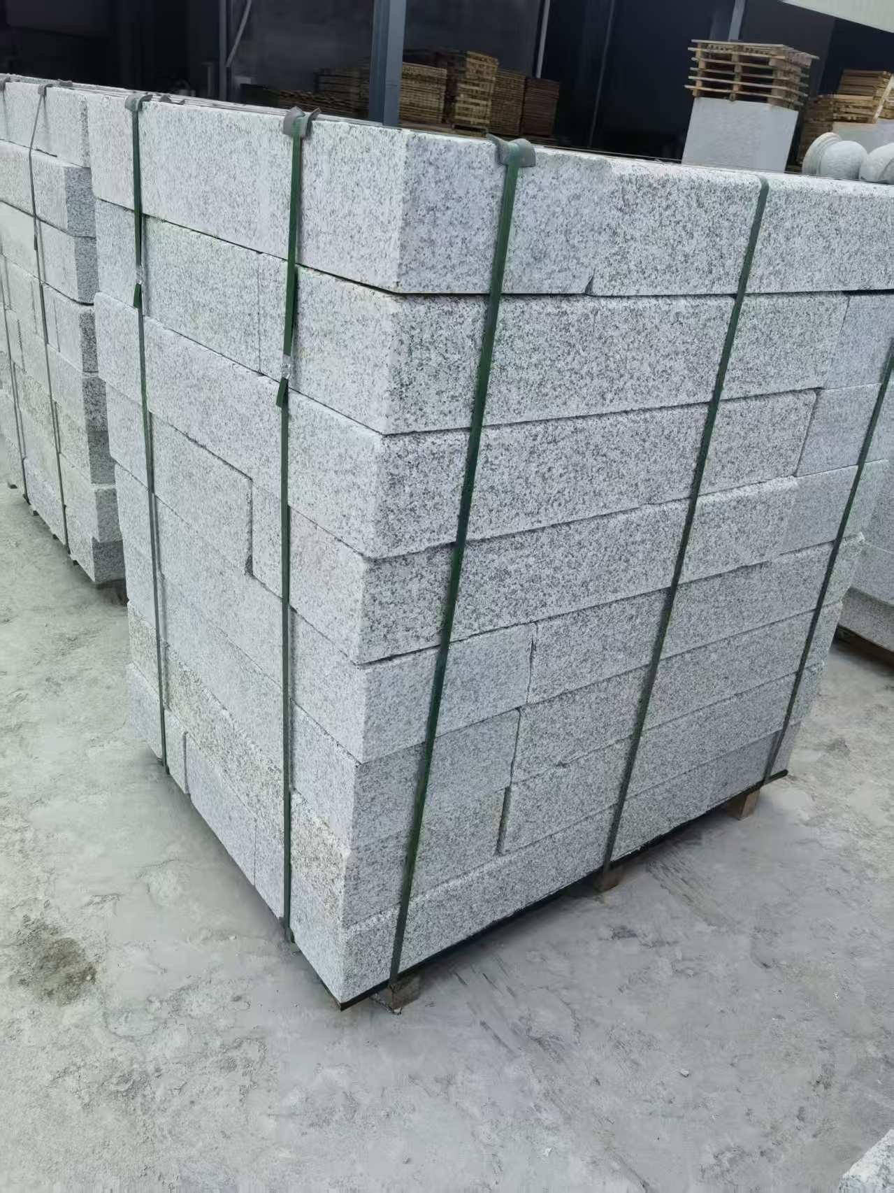 濮阳 芙蓉白火烧两面路沿石