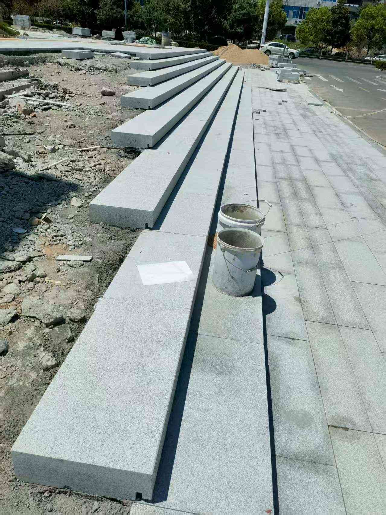 濮阳 芝麻白整石台阶，施工现场