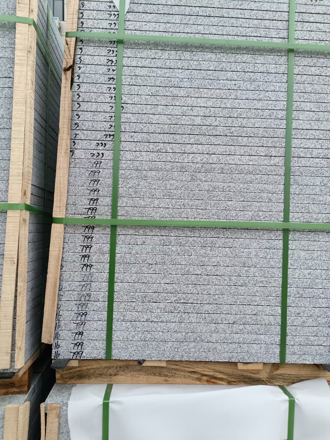 濮阳 芝麻白石材地铺做法